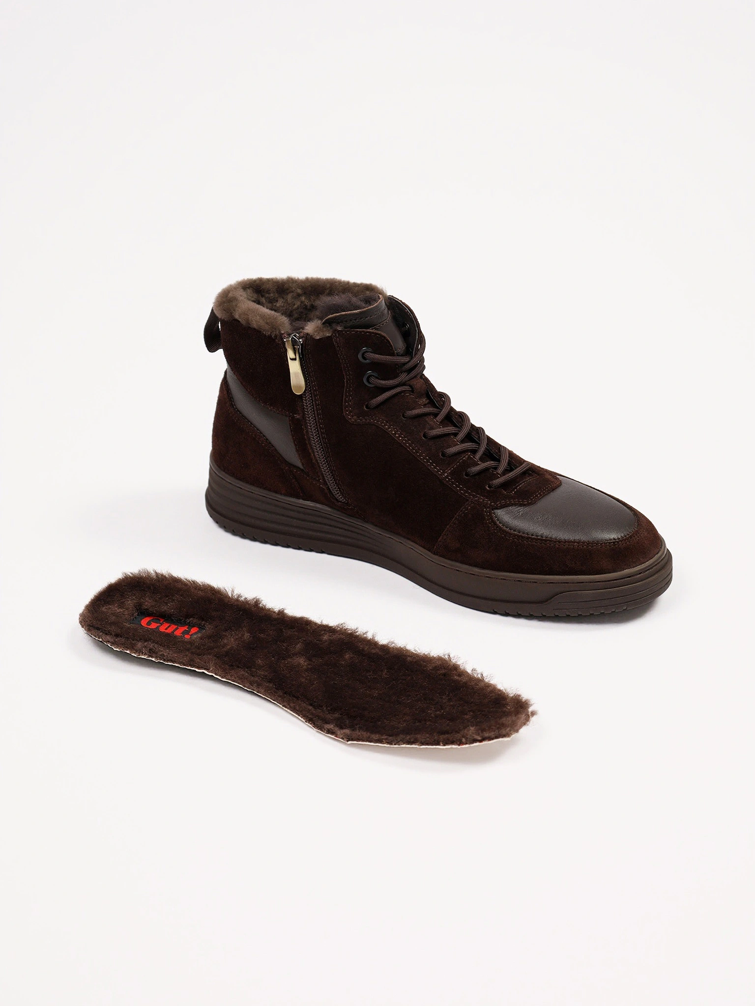 Ботинки комбинированные коричневого цвета на низкой платформе